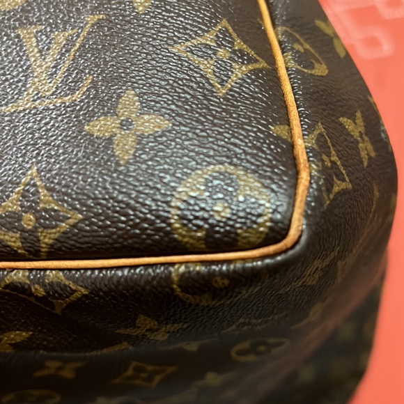 Vintage Louis Vuitton speedy 40. OBO - Picture 11 of 17